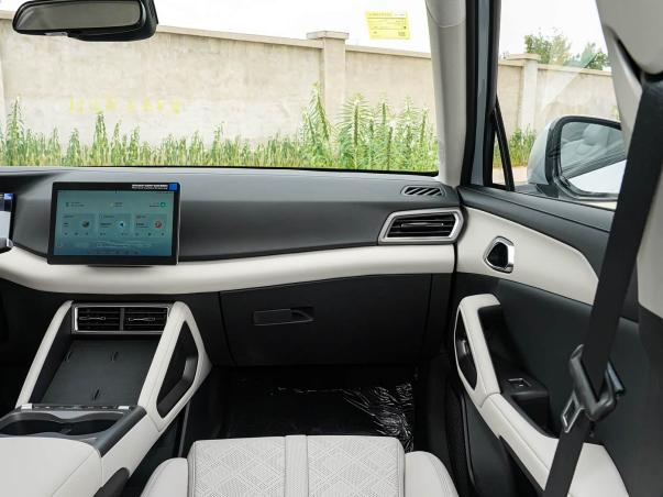 2025 2026 New Energy Car BYD Yuan up