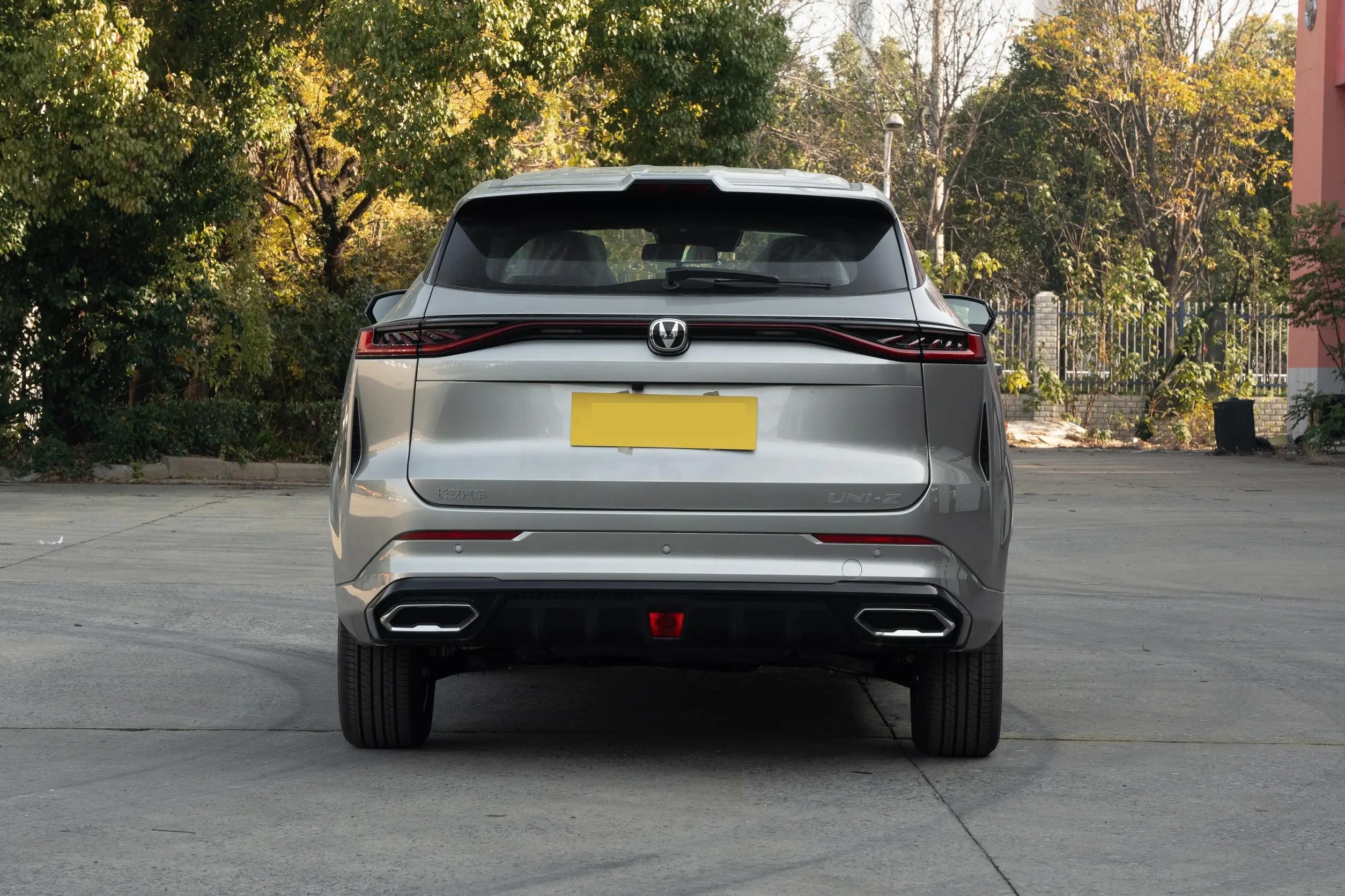 2025 Chinese New Car Changan Uni-z IDD PHEV Car 125KM Excellent Type Compact SUV Plug-in Hybrid New Energy Vehicle UNI-Z