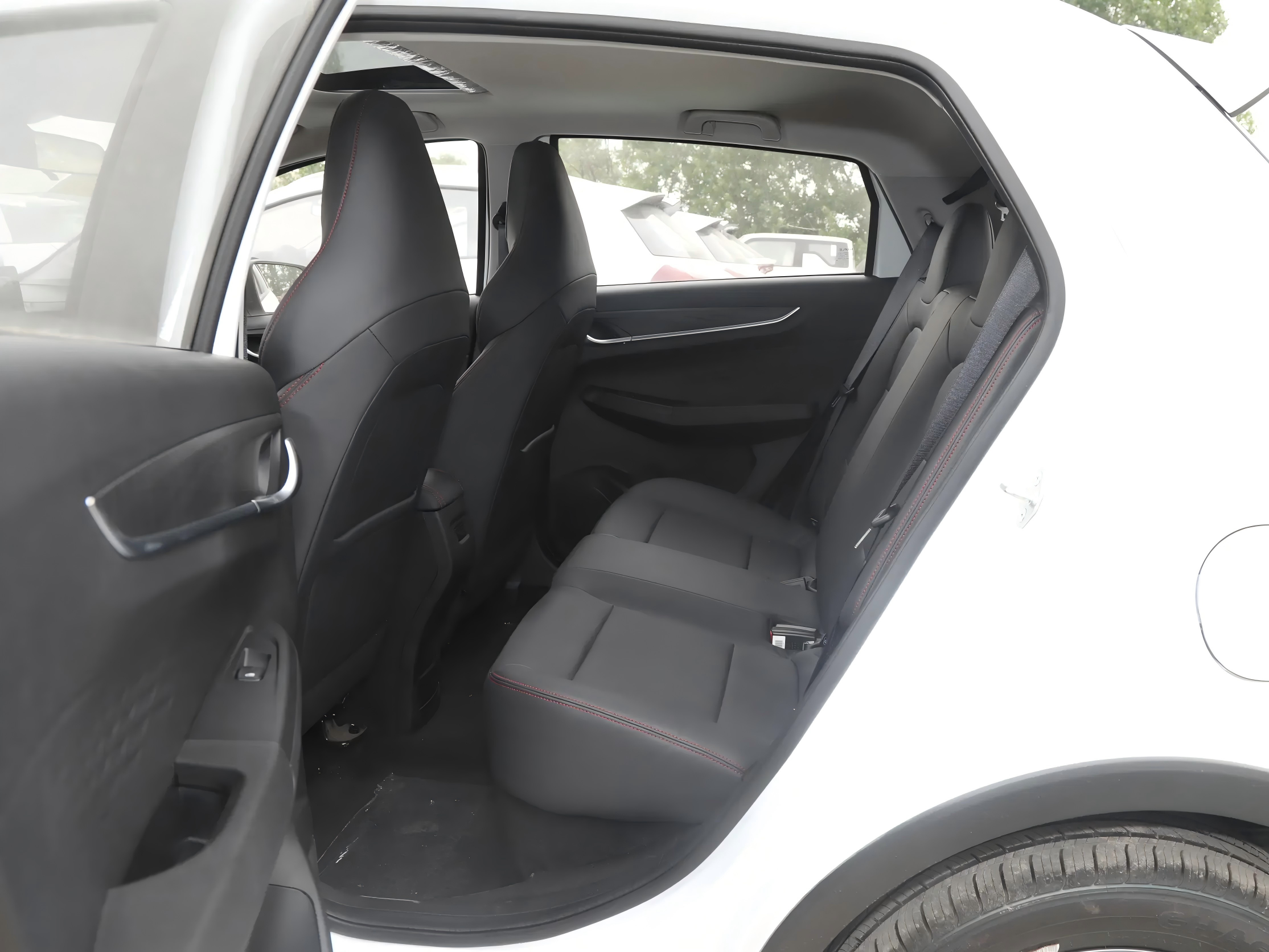 2025 2026 for Geely Livan X3 Pro Cheap New Gasoline SUV 1.5L CVT 170KM/h Speed Small SUV Vehicle