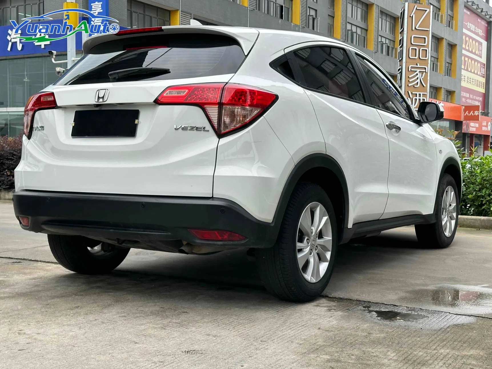 Honda Vezel SUV 2015 Used Fuel Efficient Gasoline Auto Vehicle Petrol Car