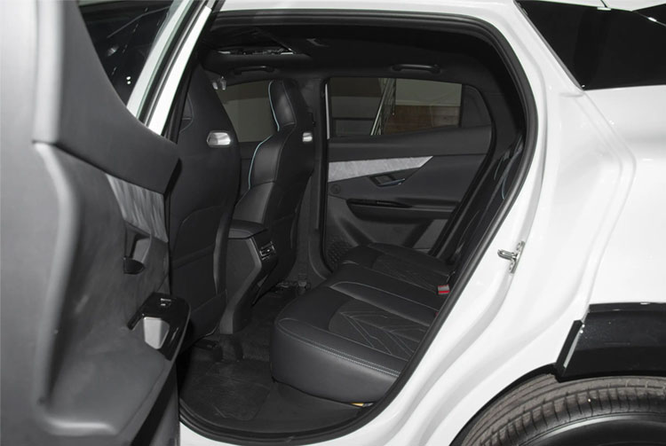 Coche de gasolina Changan UNI-T 1.5T 2WD SUV 2023, nuevo, automático, deportivo.
