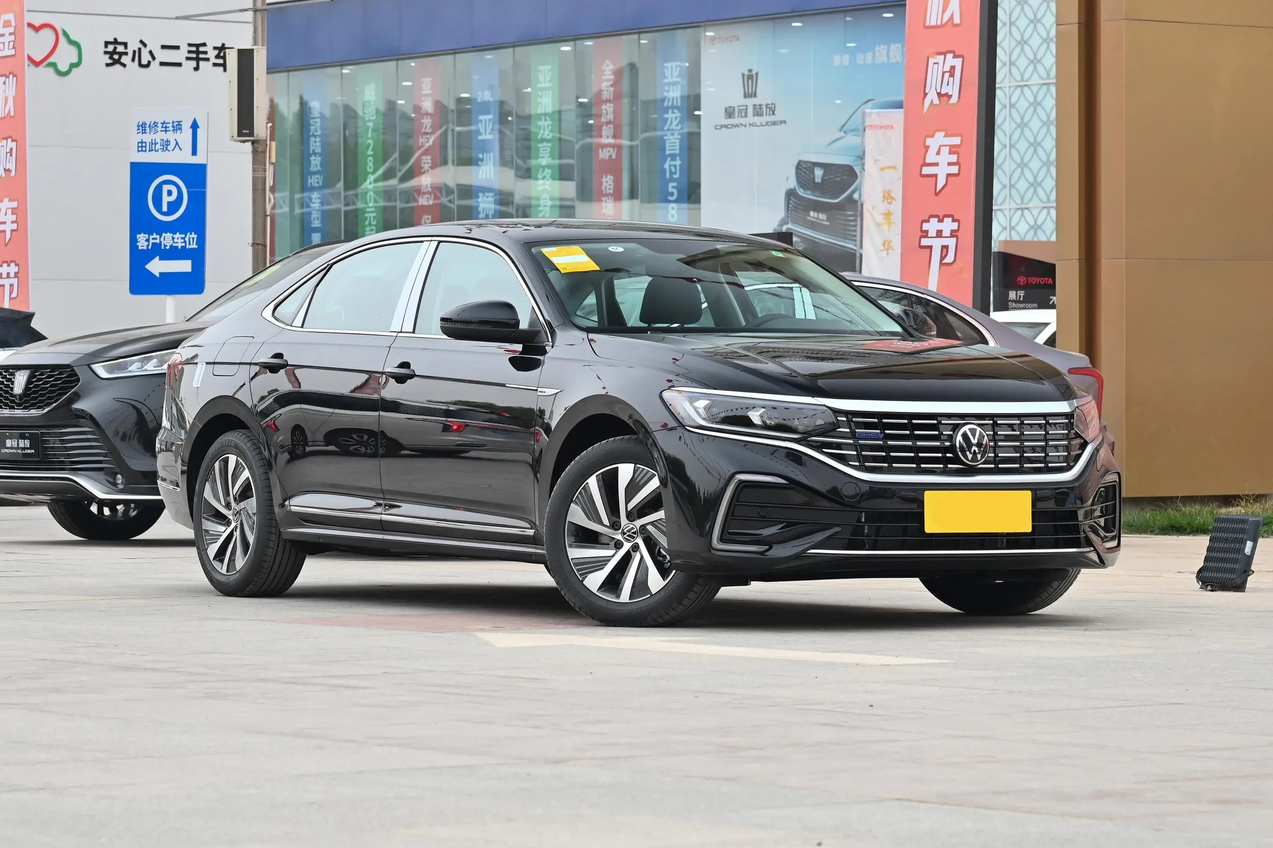 V W Passat Phev 2023 1 .4T Mid-size Sedan Electric Gasoline Hybrid New Car New Energy Vehicle for PassAt Phev