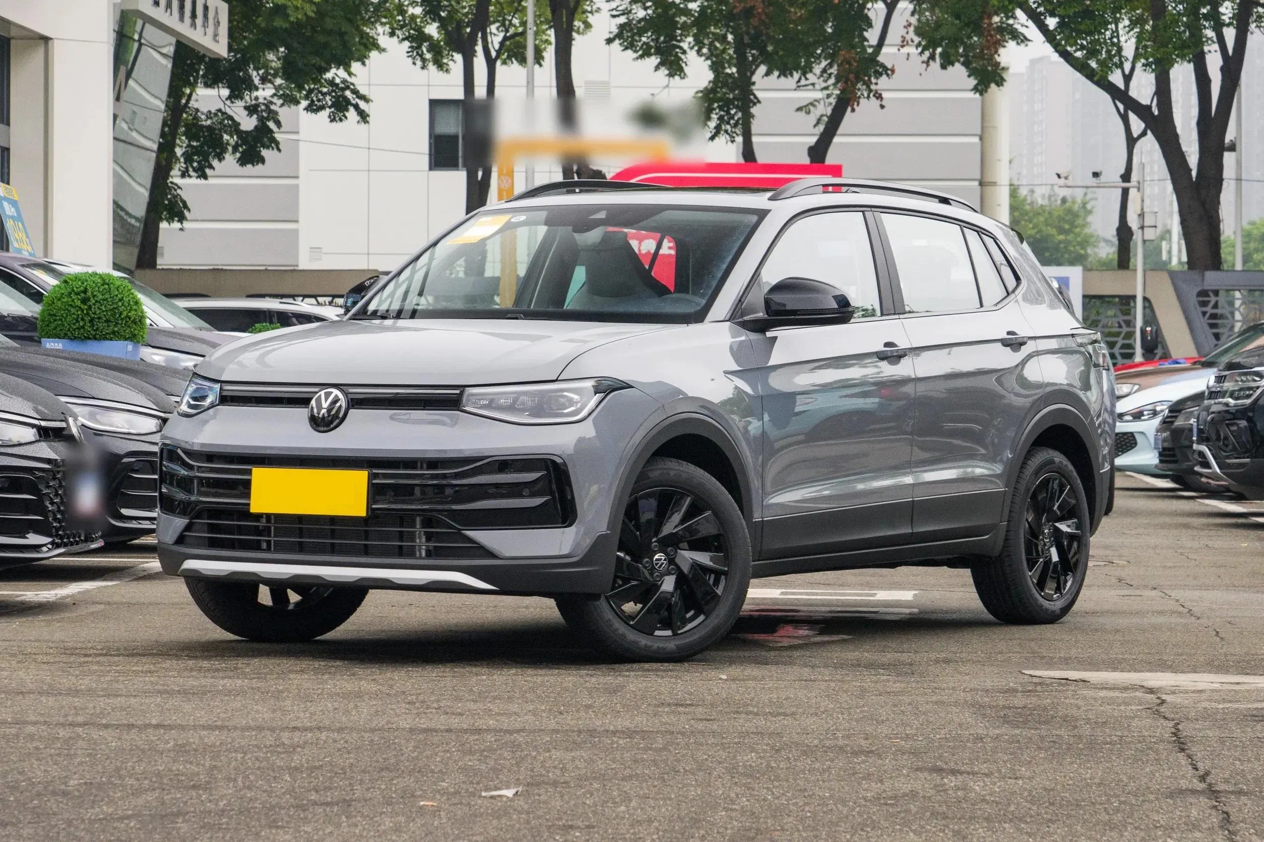 Cheap 2024 Used Volkswagen Cars VW Tharu SUV 2.0t 4WD Volkswagen VW Tharu Gasoline Vehicle