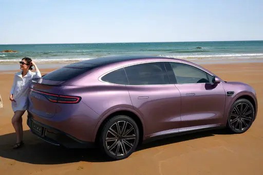 New Car LUXEED R7 2024 Pre-Sale Electric Sedan Car 5-Seat RWD 2WD 4WD 855KM High-Speed New Energy Vehicle Hua Wei Chery