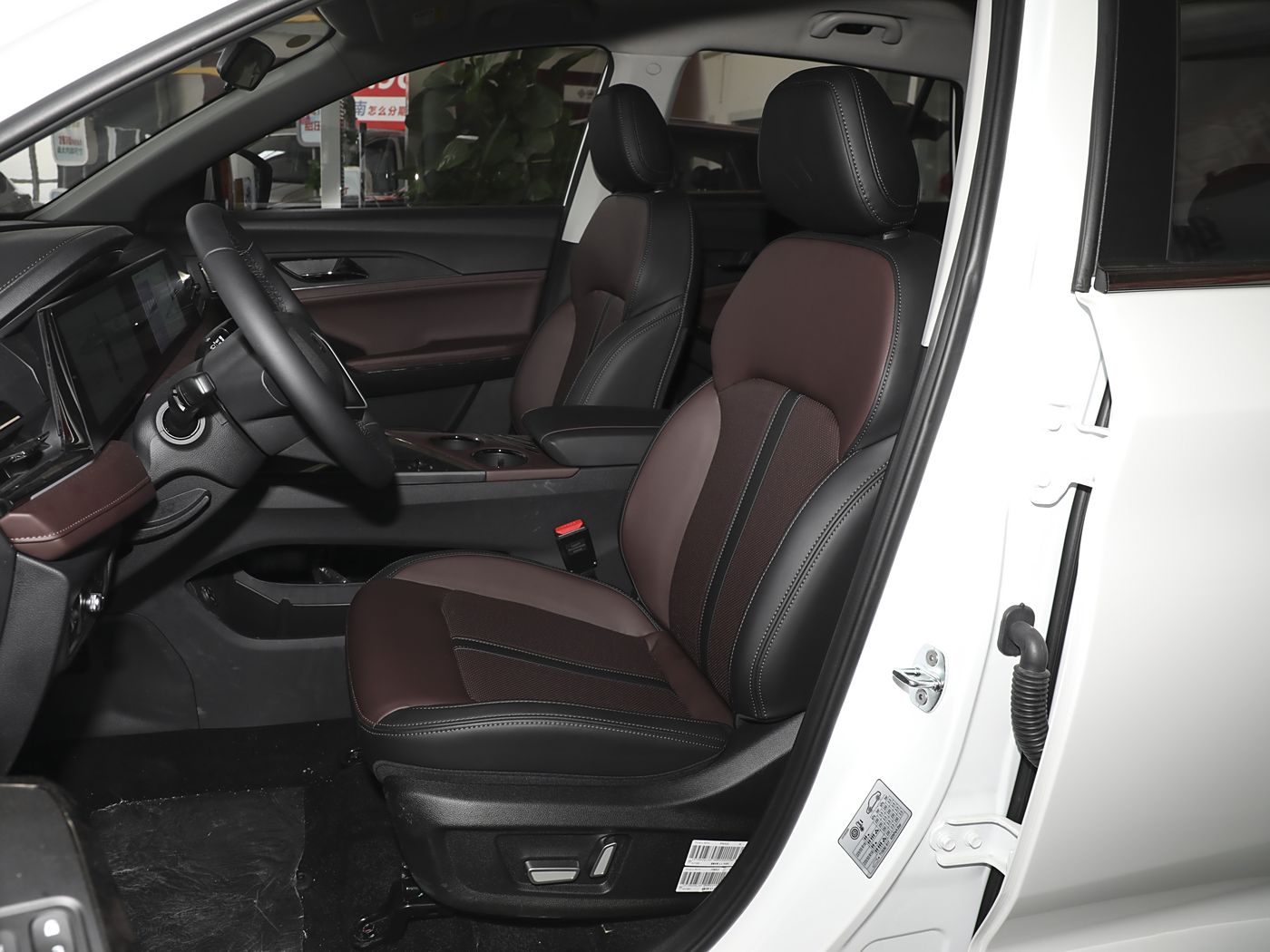 2024 New Car China JAC JIANGHUAI X8E New 5-7 Seat 1.5 TGDI GAS SUV with Panoramic Sunroof AWD Leather Seats Automatic FWD ACC