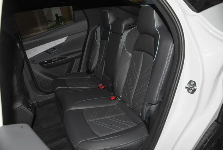 Coche de gasolina Changan UNI-T 1.5T 2WD SUV 2023, nuevo, automático, deportivo.
