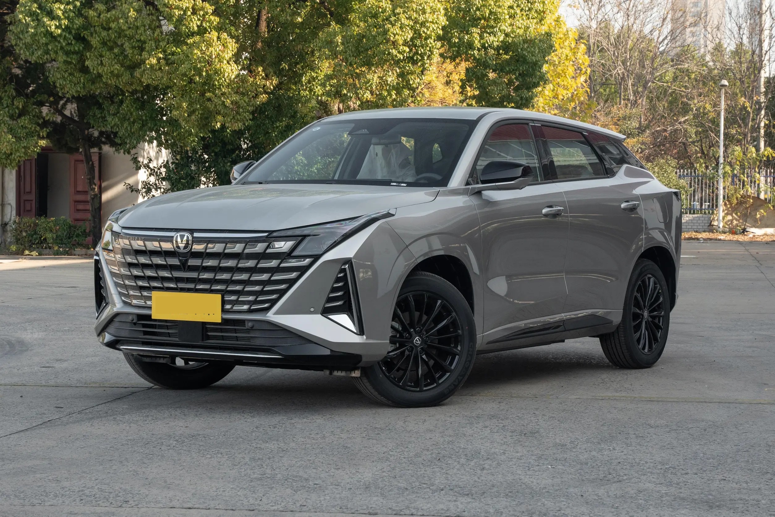 2025 Chinese New Car Changan Uni-z IDD PHEV Car 125KM Excellent Type Compact SUV Plug-in Hybrid New Energy Vehicle UNI-Z