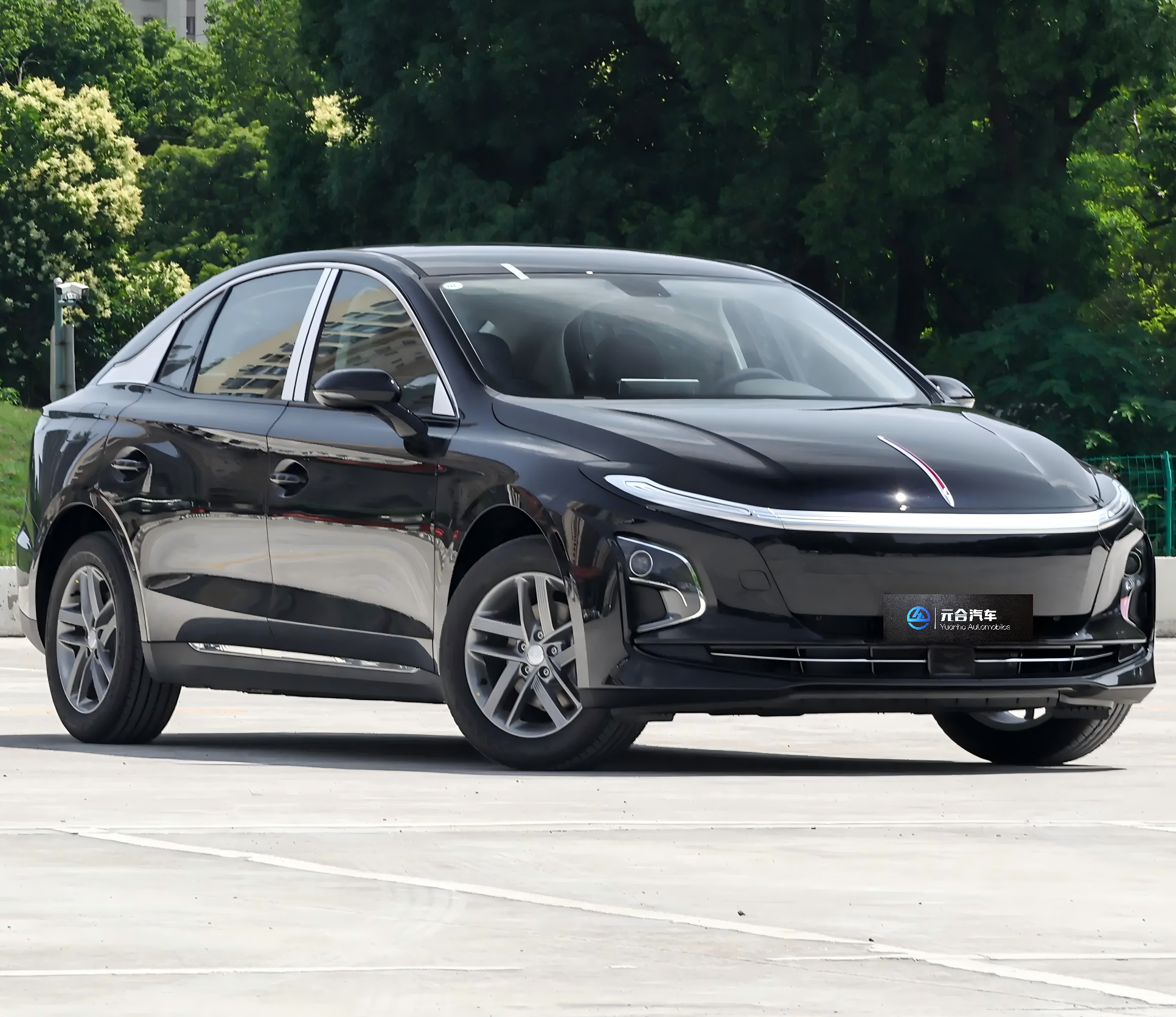 2024 2025 New Car Hongqi Eqm5 New Energy Vehicle Faw Red Flag Electric Adult Ev 500km 560km 600km Range Hongqi Eqm5 in Stock