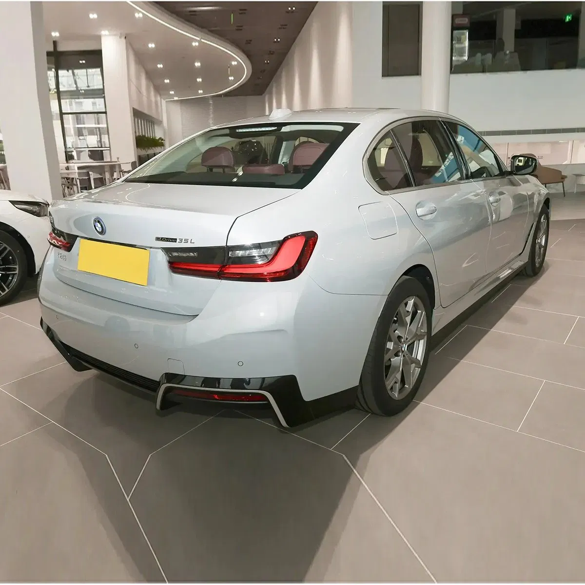 2026 BMW I3 Edrive 35 L - 550km Cltc Range Electric Used Sedan EV Car New Energy Car Auto Vehicle