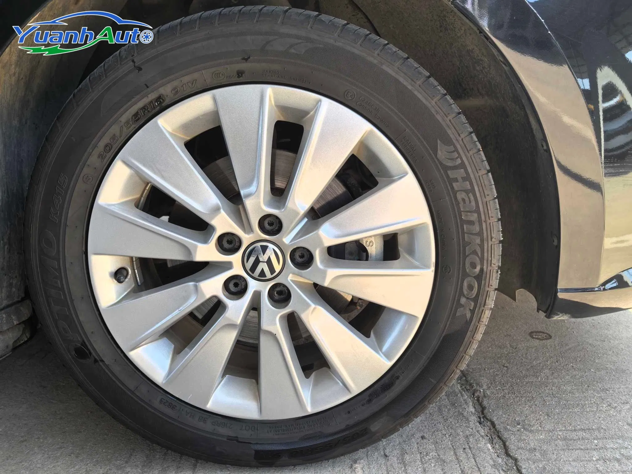 Volkswagen Lavida Sedán 1.6L 110HP Ea211 usado, año 2015.