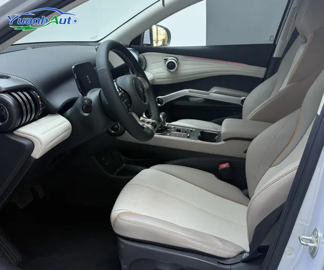 Vehículo eléctrico Byd Yuan Plus usado de 2024, 510 km, coche de nueva energía.