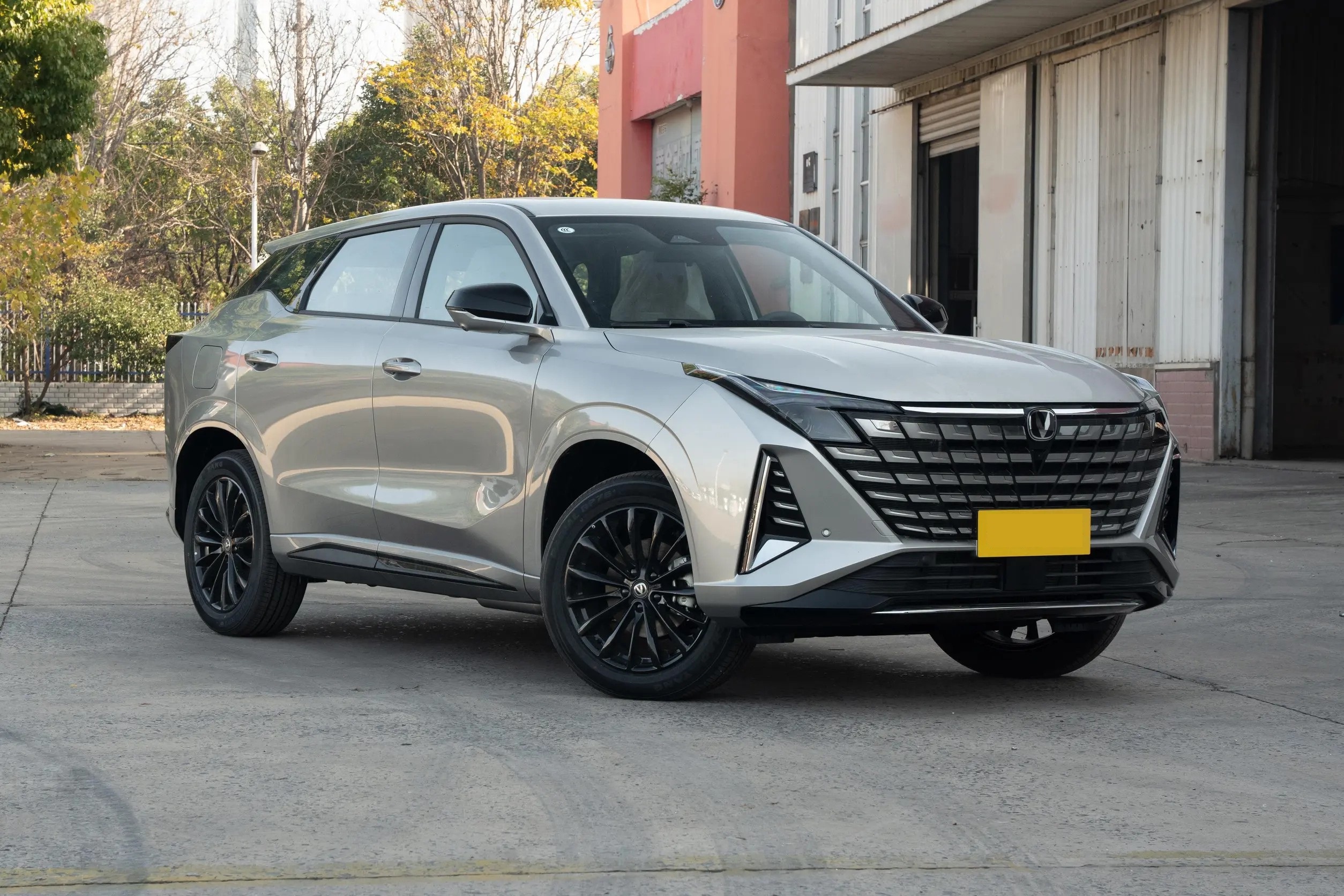 2025 Chinese New Car Changan Uni-z IDD PHEV Car 125KM Excellent Type Compact SUV Plug-in Hybrid New Energy Vehicle UNI-Z